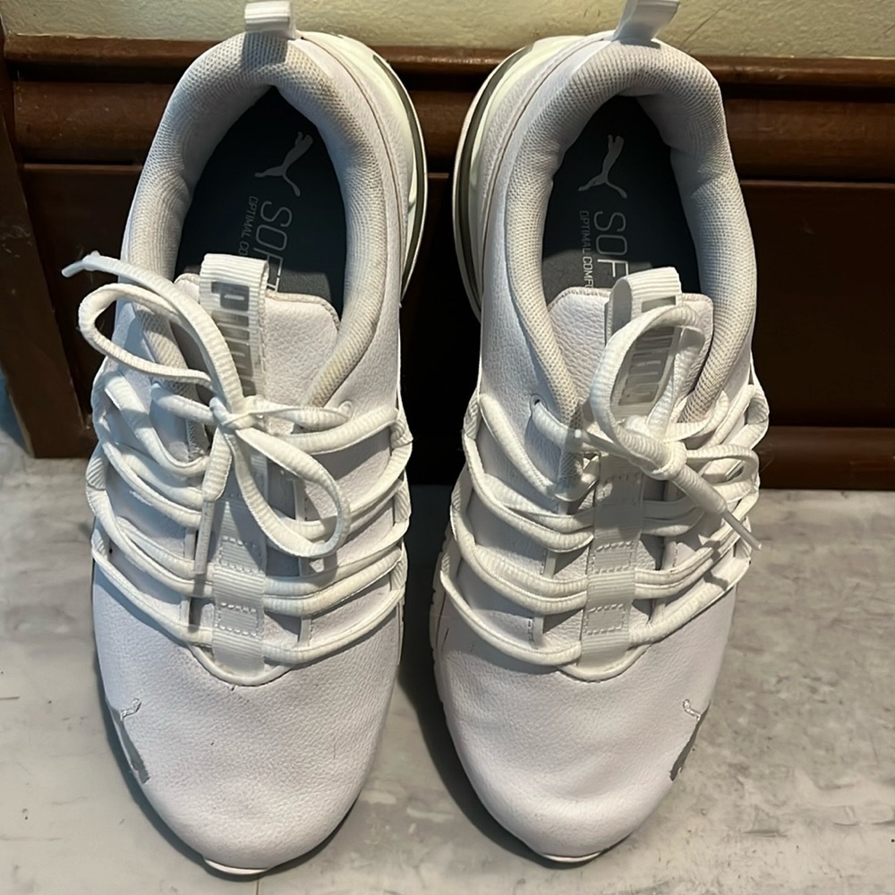Puma  Soft foot + optimal comfort walk/ run everyday Shoes  White NWOT Size 6.5